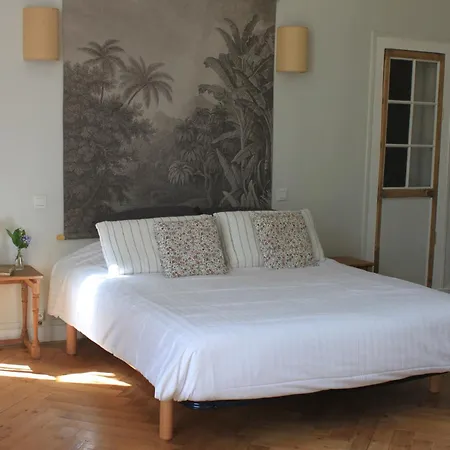 Konukevi Chambres D'hotes Chateau De 3*