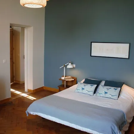 Konukevi Chambres D'hotes Chateau De