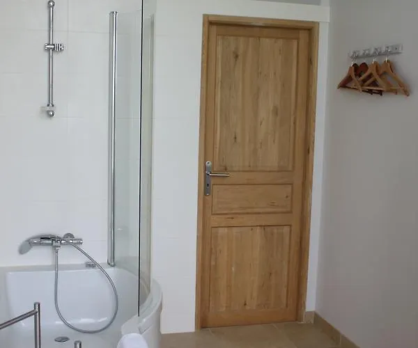 シャンブル ドット シャトー ドゥ マルトラニー 3* Martragny